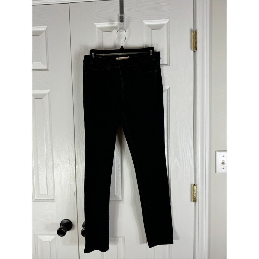311 Levi’s Black Shaping Skinny Jeans Size 28